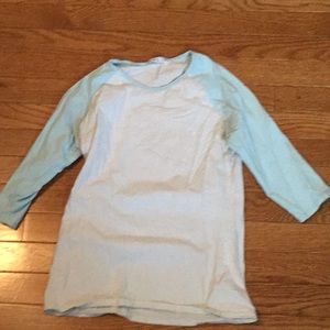 3/4 length shirt